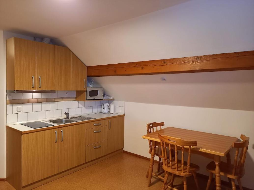 קרנייסקה גורה Apartma Kramar Podkoren מראה חיצוני תמונה