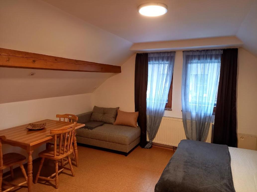 קרנייסקה גורה Apartma Kramar Podkoren מראה חיצוני תמונה